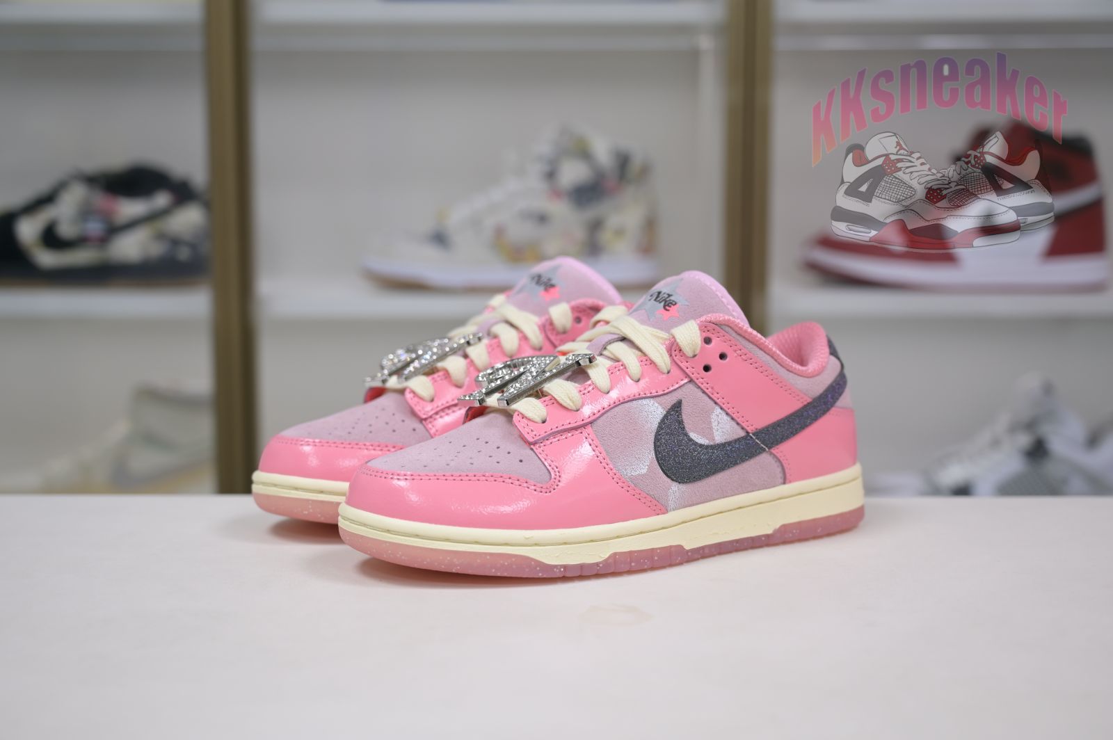 Nike Dunk Low"Hot Punch and PinkFoam" barbie