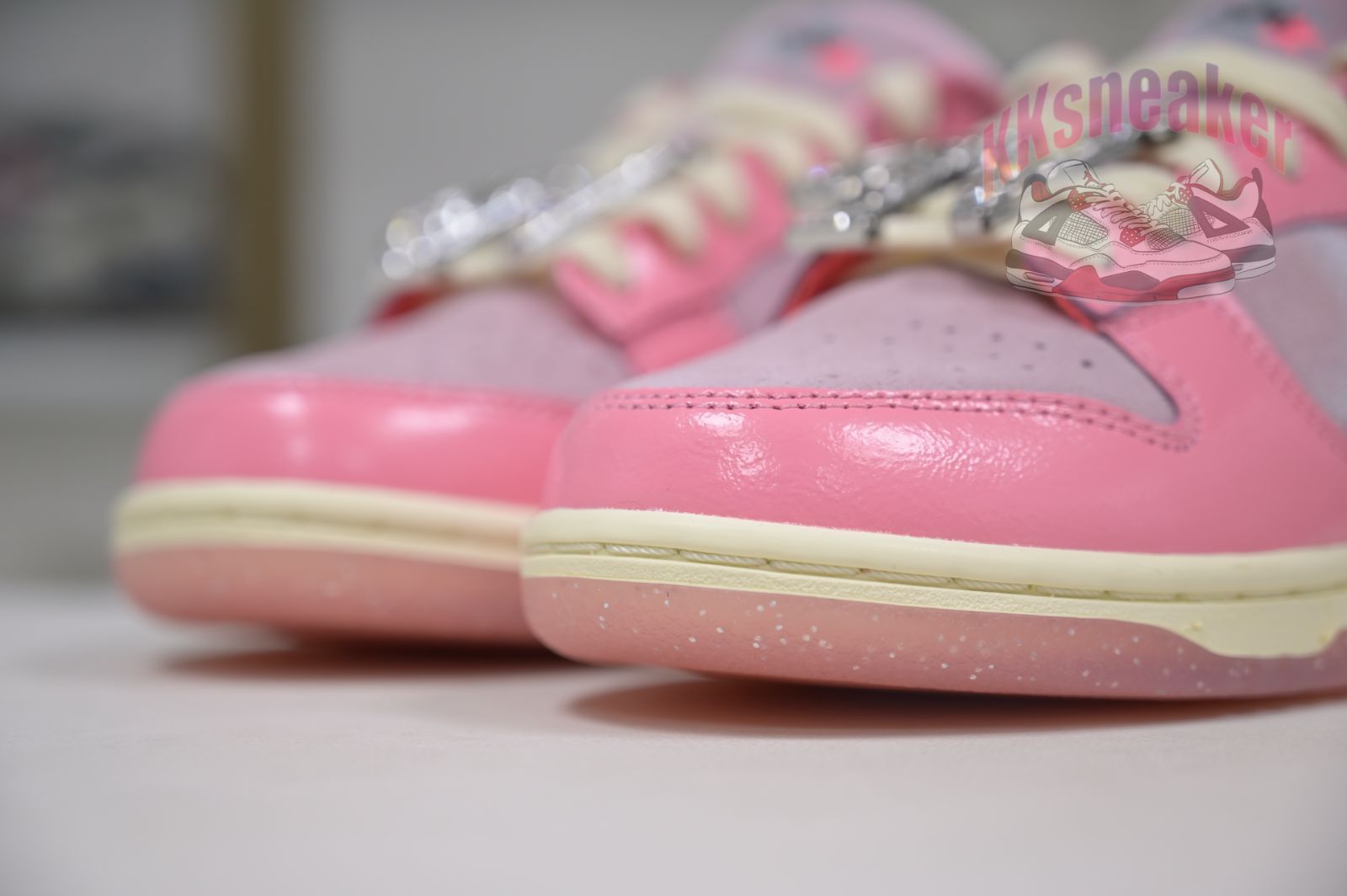 Nike Dunk Low"Hot Punch and PinkFoam" barbie