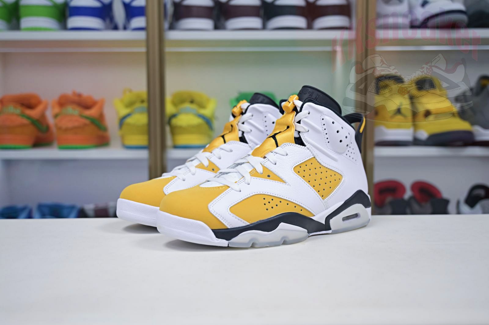 Air Jordan 6 "Yellow Ochre"