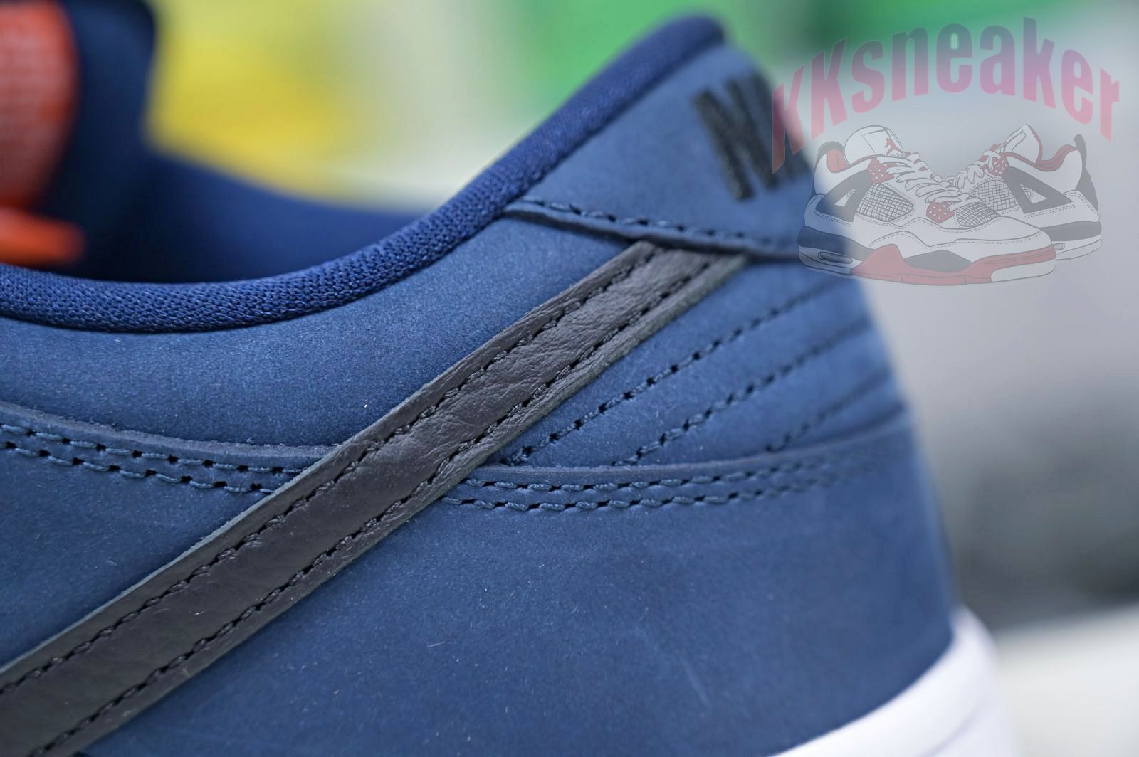 Nike Dunk SB Low Pro Iso "Navy Gum"