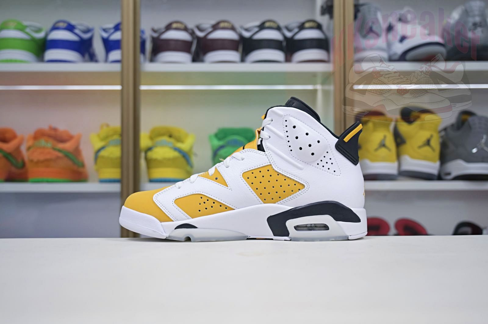 Air Jordan 6 "Yellow Ochre"