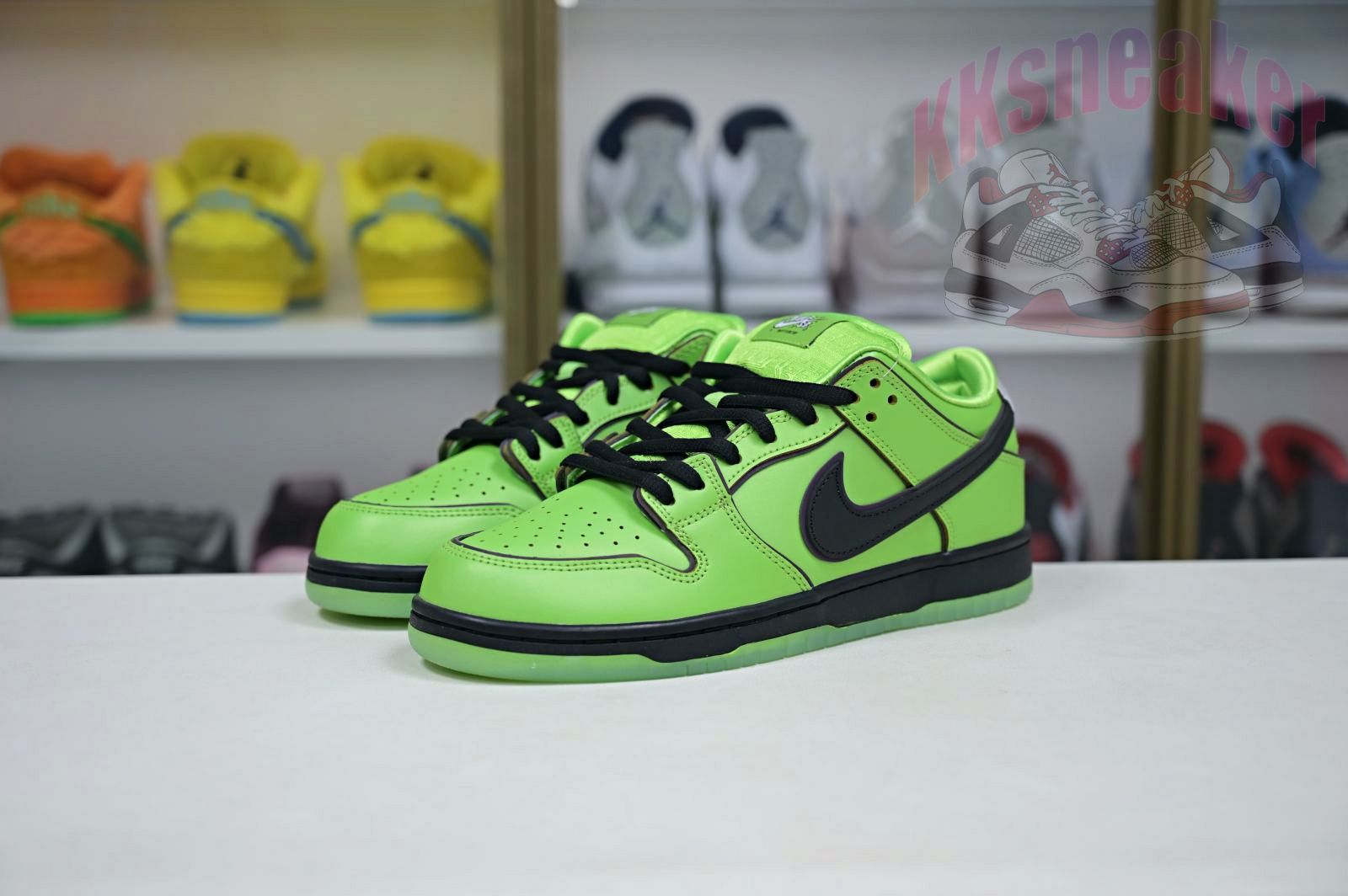 The Powerpuff Girls x Nike Dunk SB Low