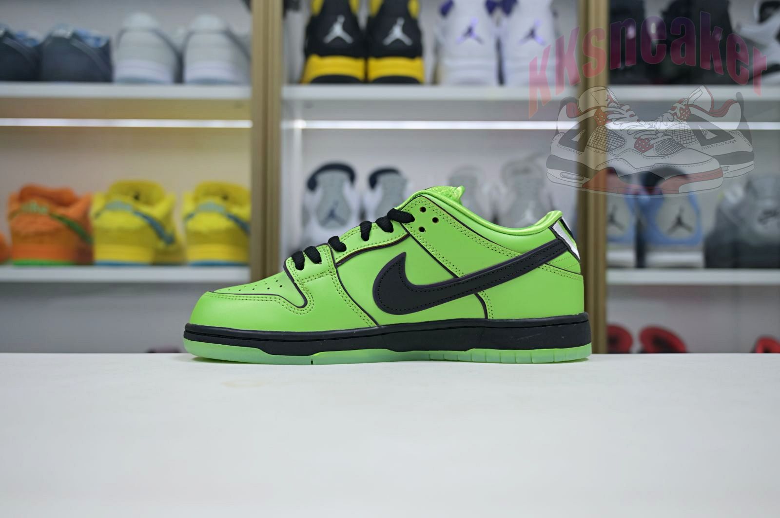 The Powerpuff Girls x Nike Dunk SB Low