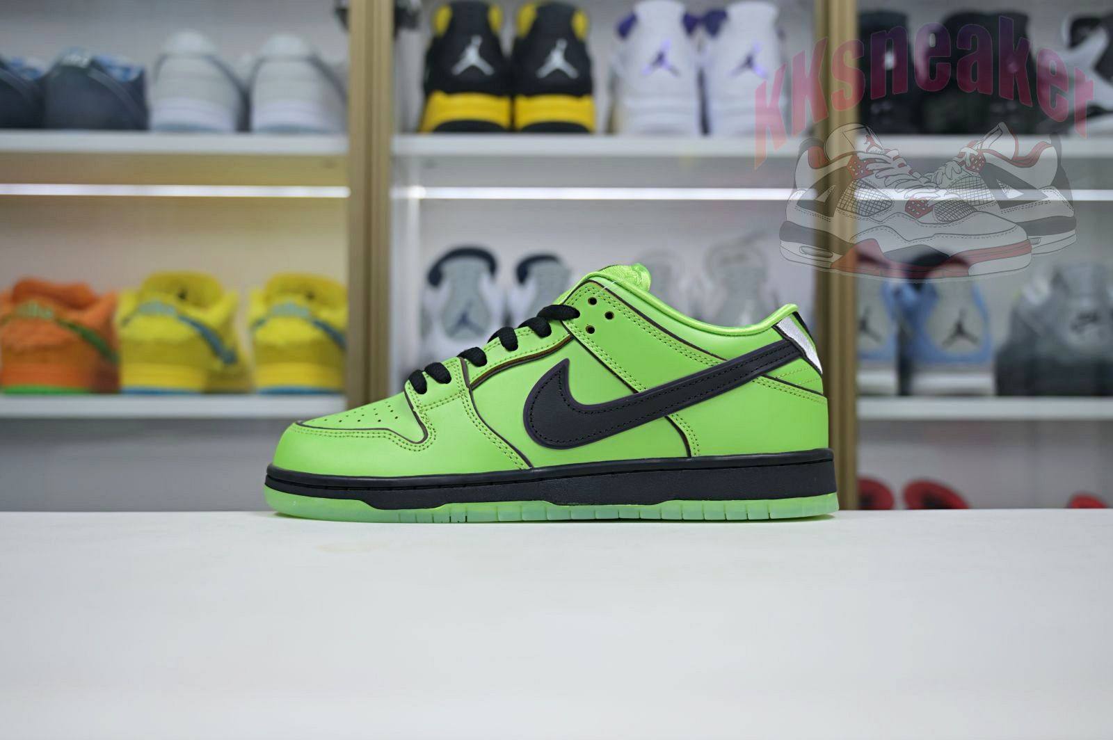 The Powerpuff Girls x Nike Dunk SB Low