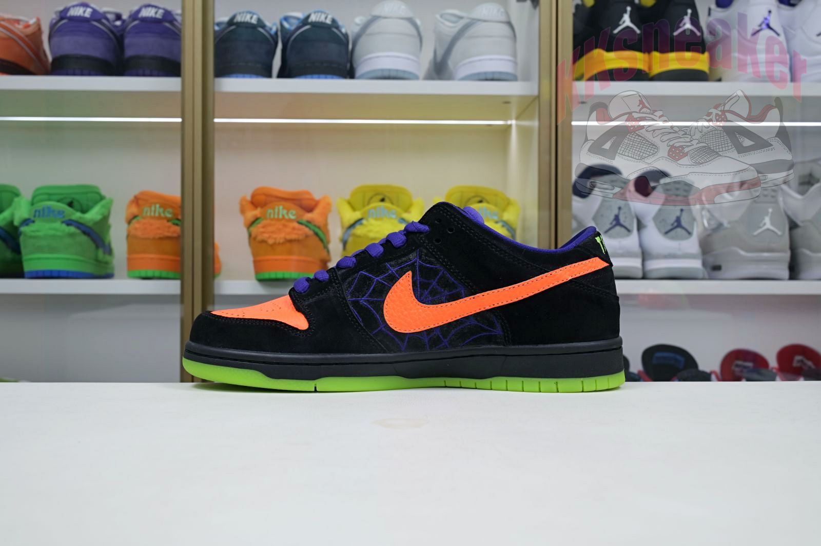 Nike Dunk SB Low SB Pro "Night of Mischief"