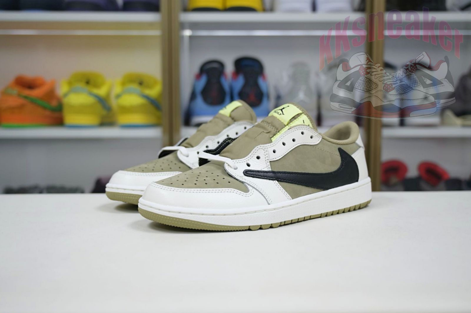 Travis Scott x Air Jordan 1 Low Golf 6.0