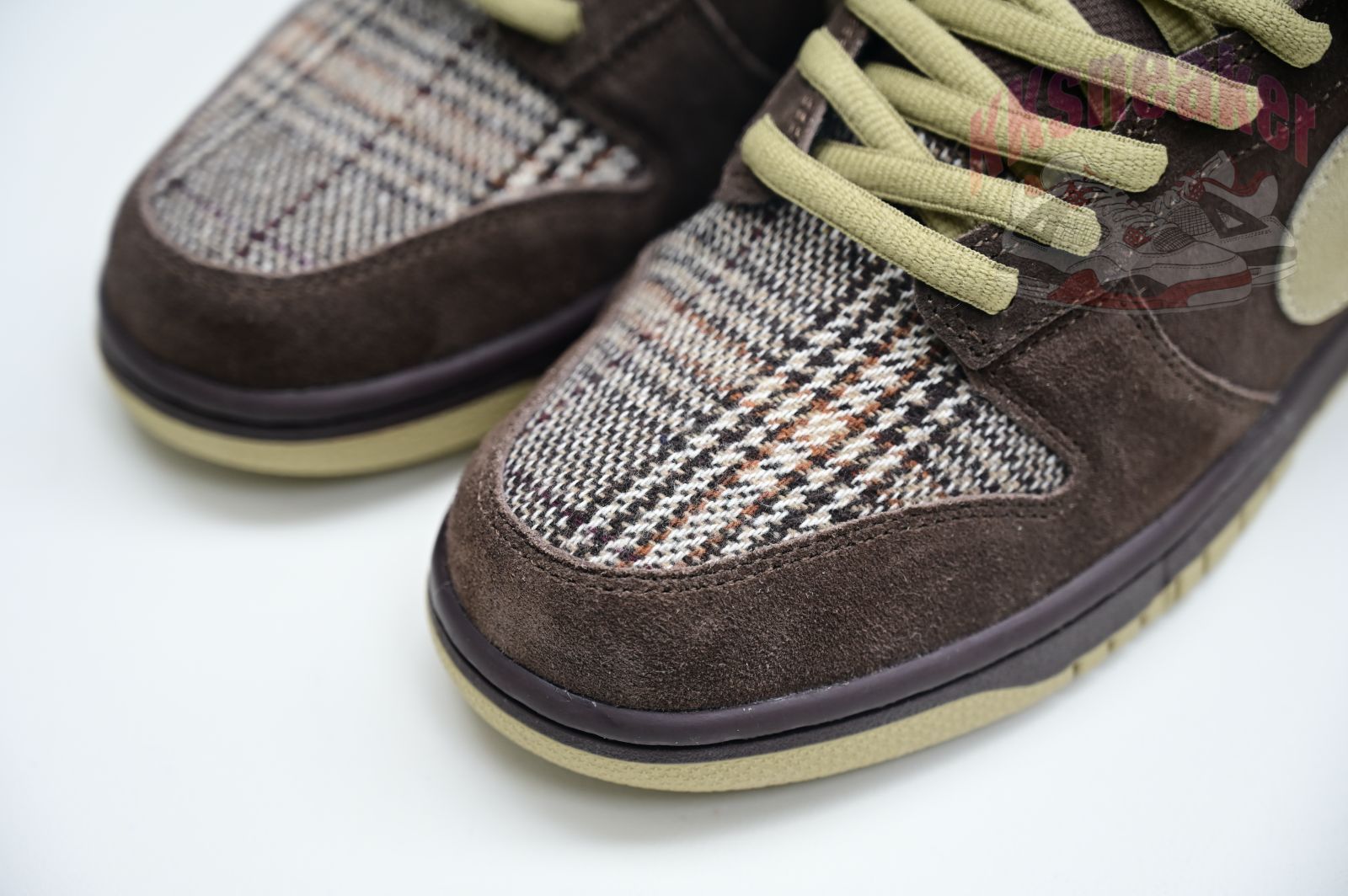 Nike Dunk SB Low Tweed