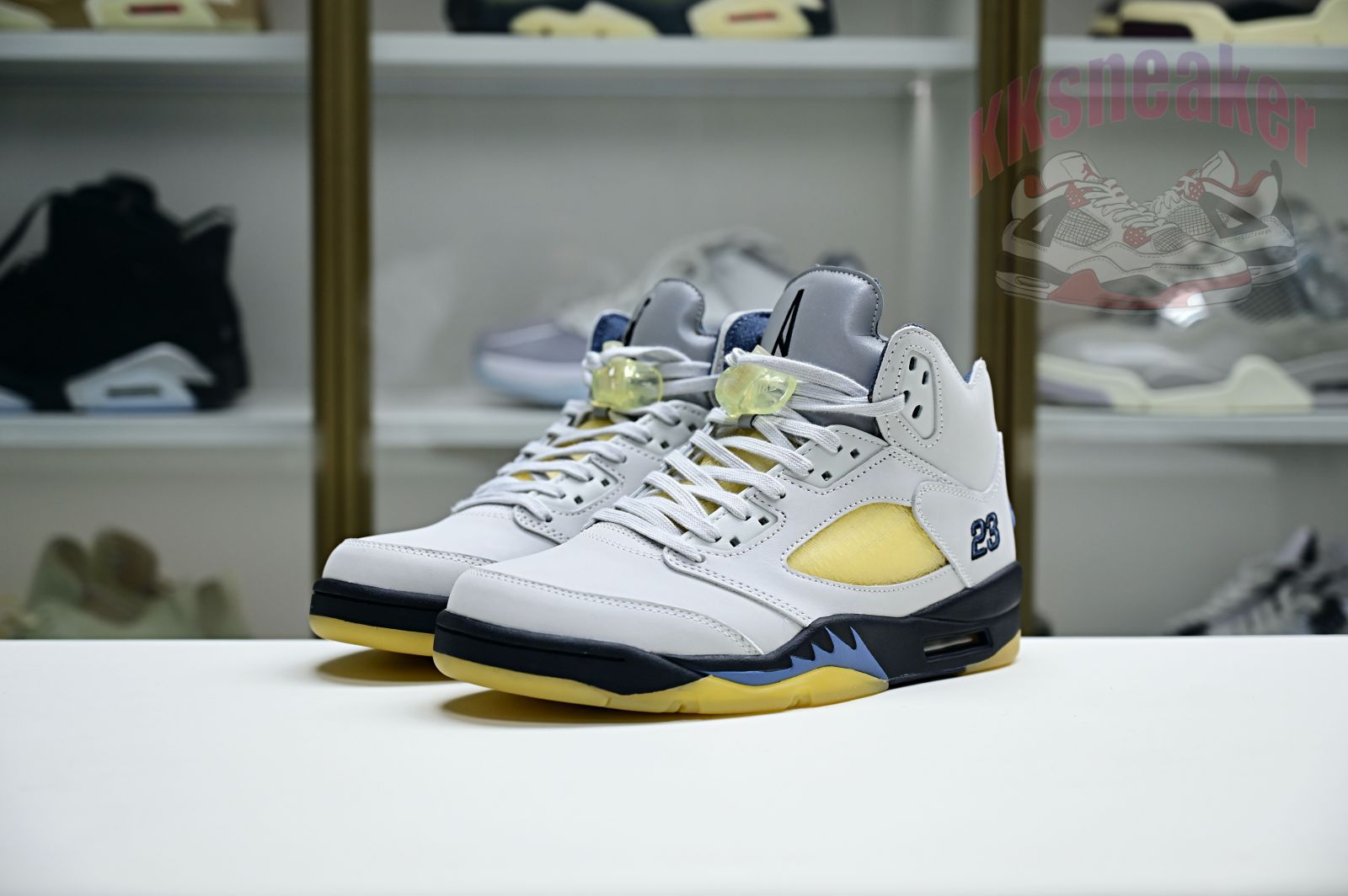 A MA MANIÉRE x Air Jordan 5"Photon Dust"