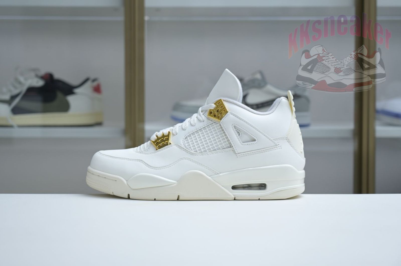 Air Jordan 4