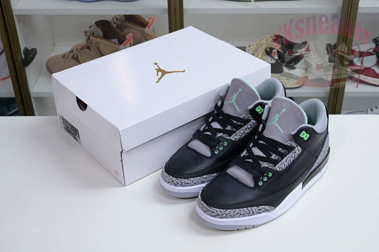 Air Jordan 3 Green Glow AJ3