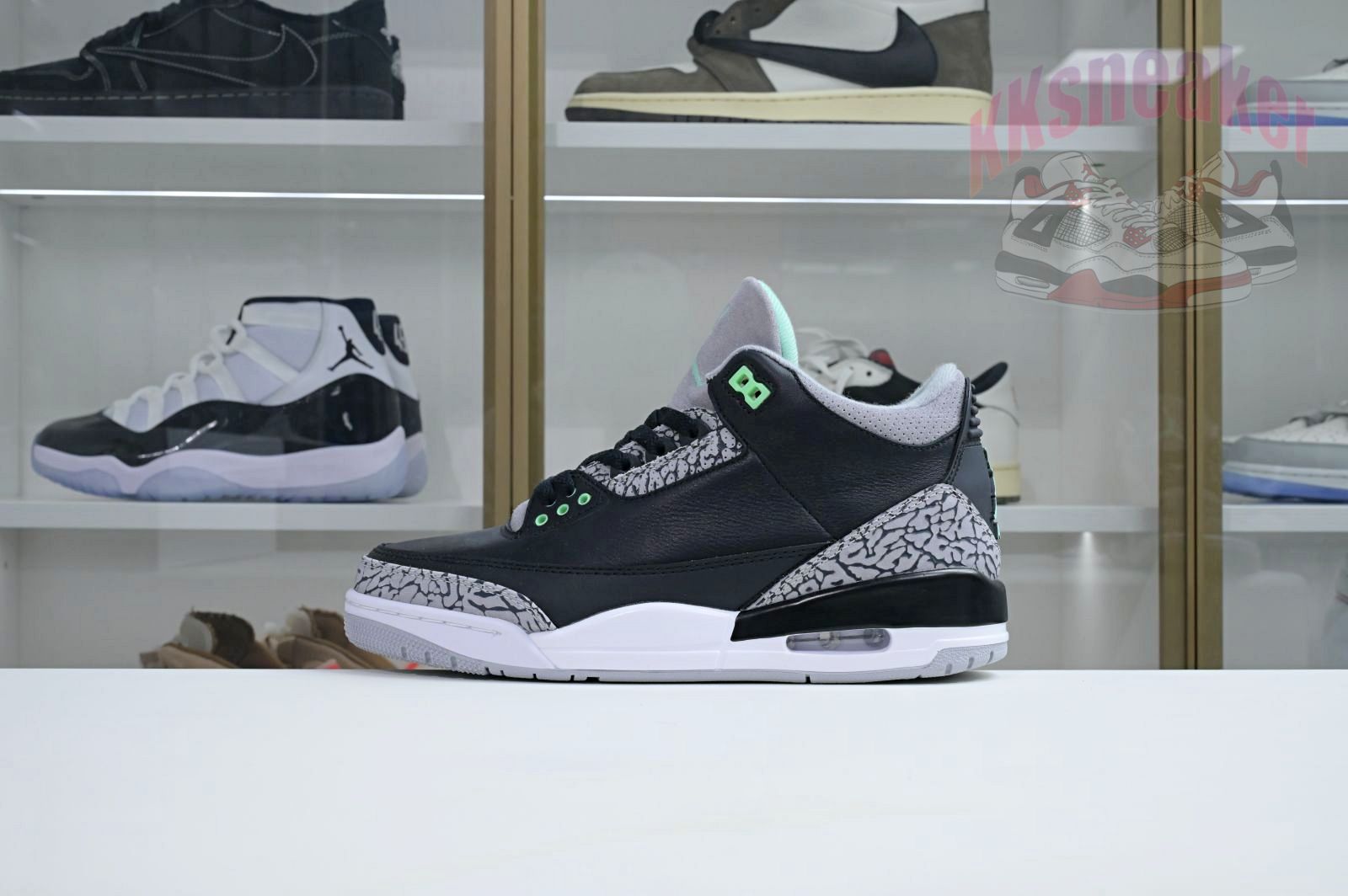 Air Jordan 3 Green Glow AJ3