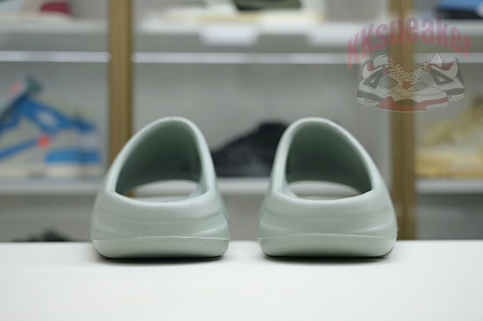 adidas originals Yeezy Slide Salt