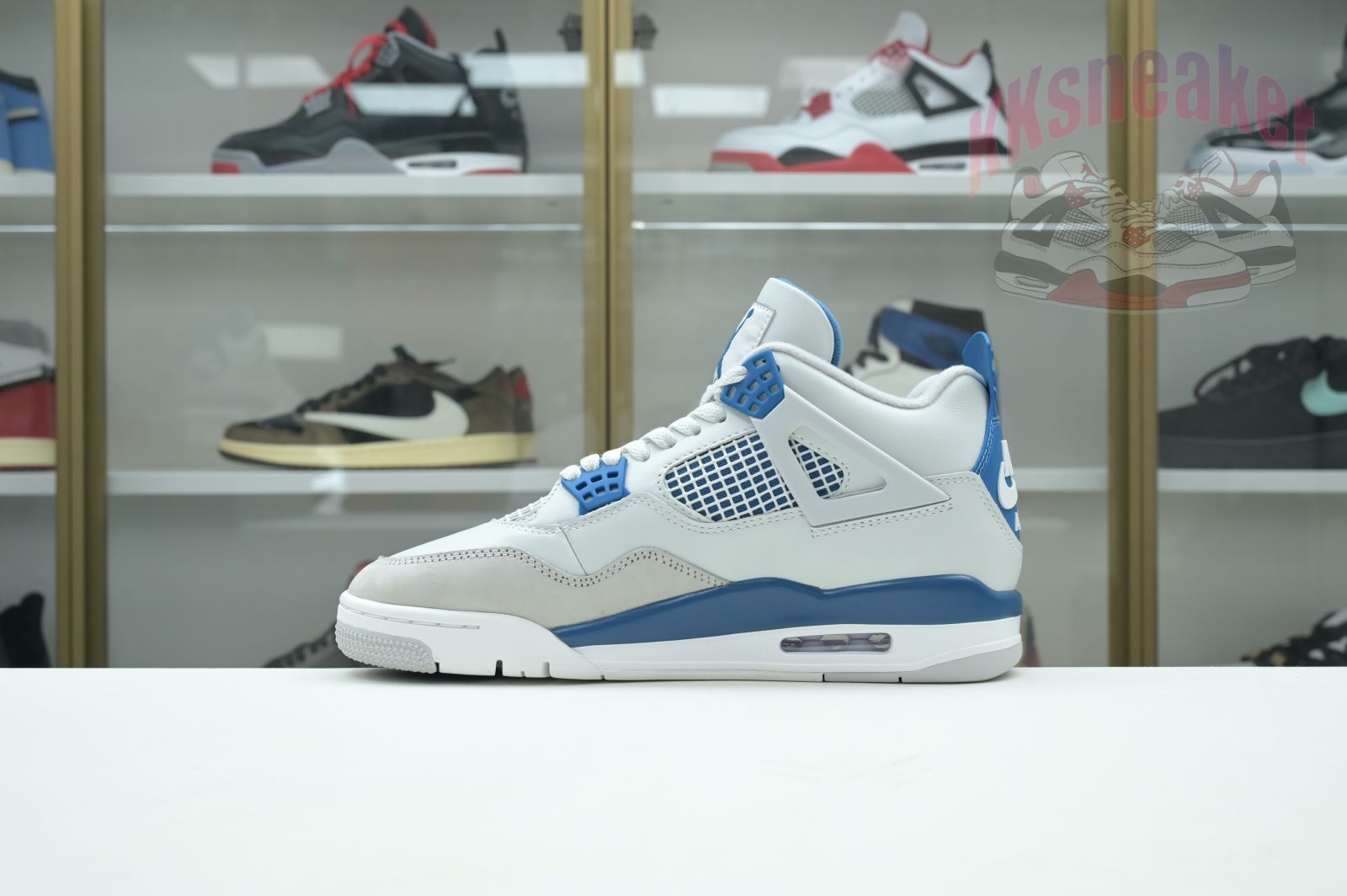 Air Jordan 4 "Military Blue" 2024