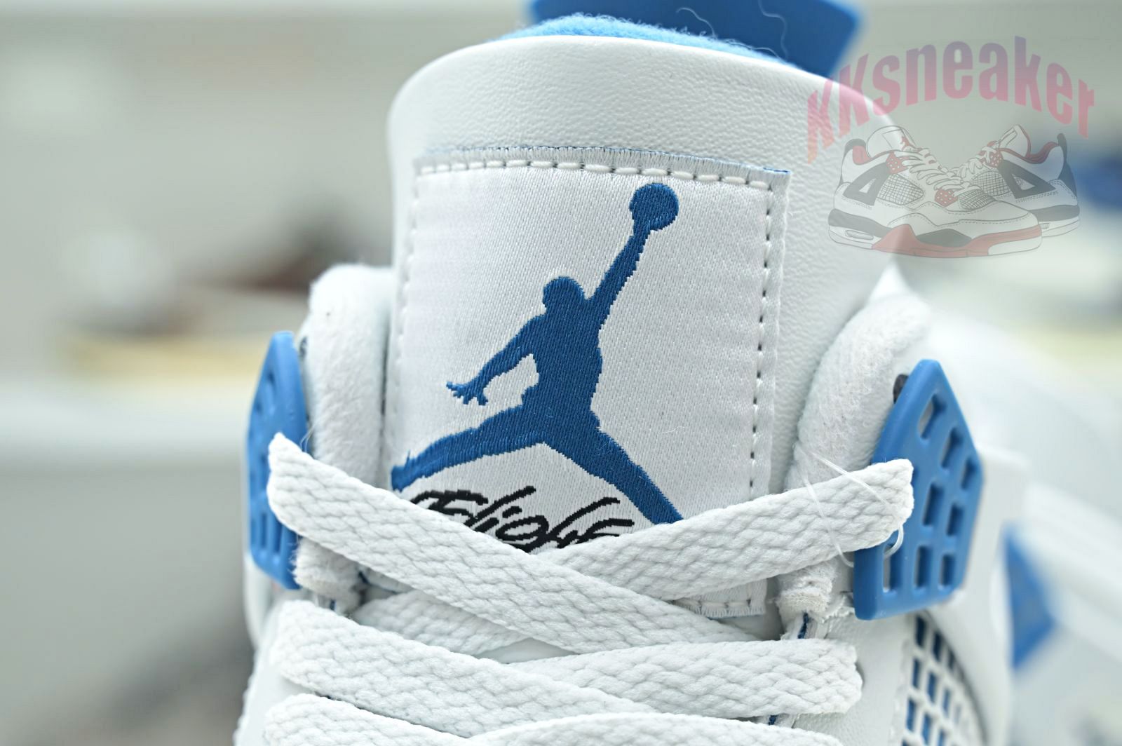 Air Jordan 4 "Military Blue" 2024