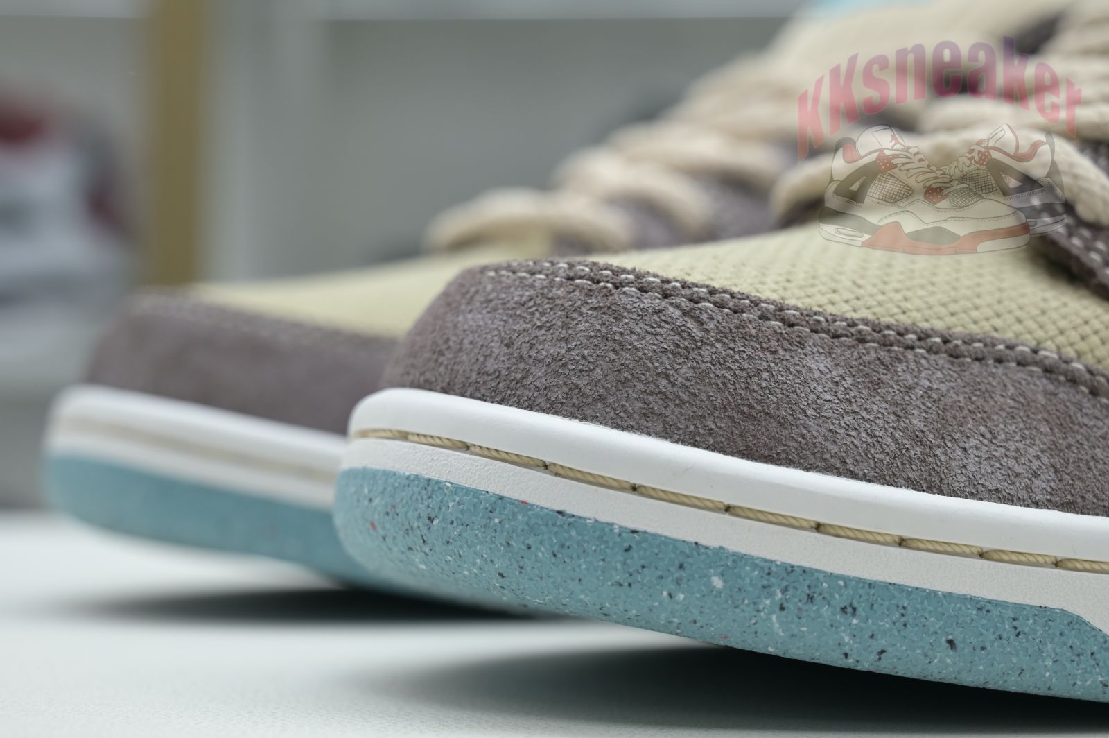 Nike SB Dunk Low"Big Money Savings"