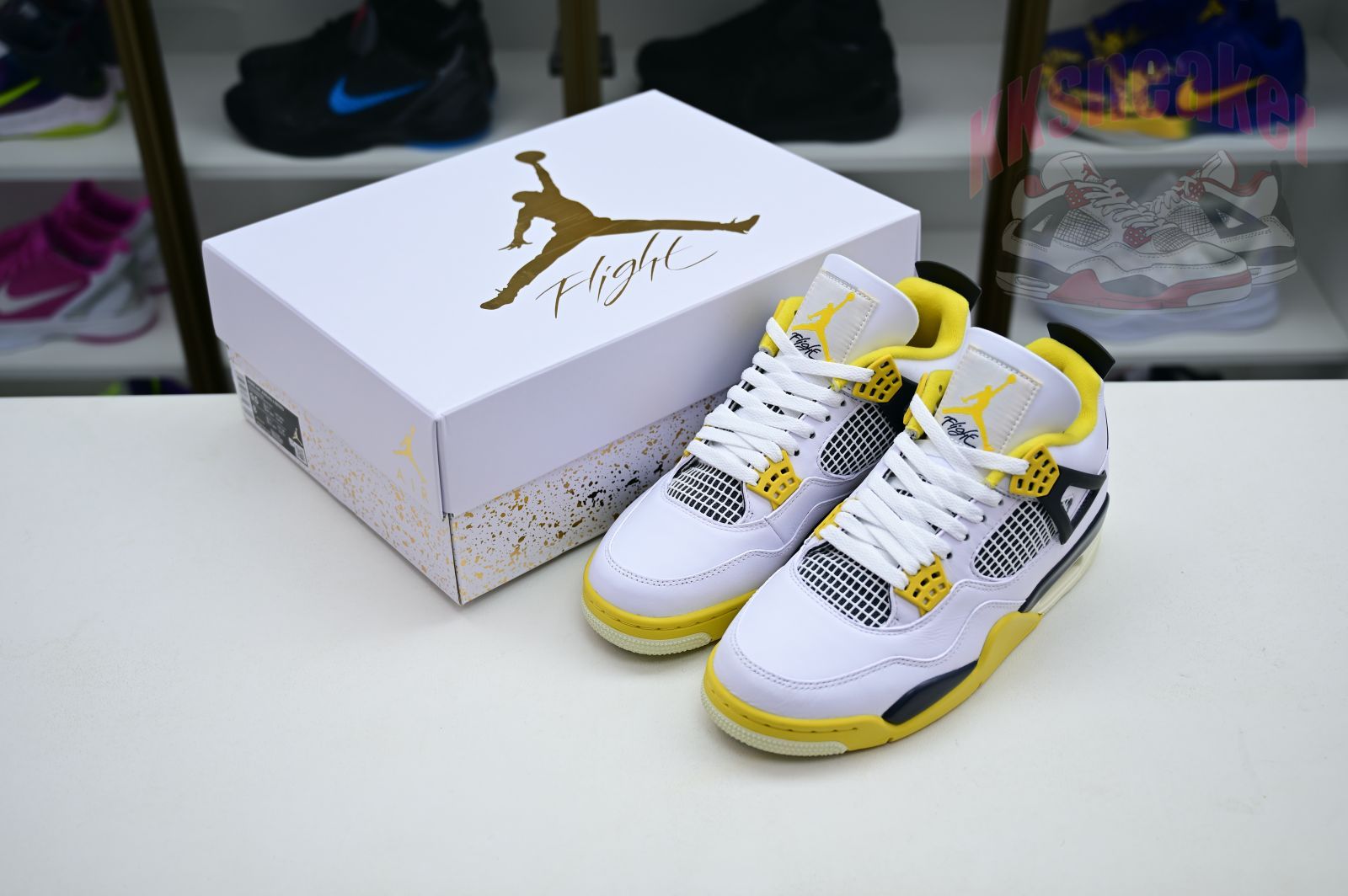 Jordan Air Jordan 4 "Vivid Sulfur"