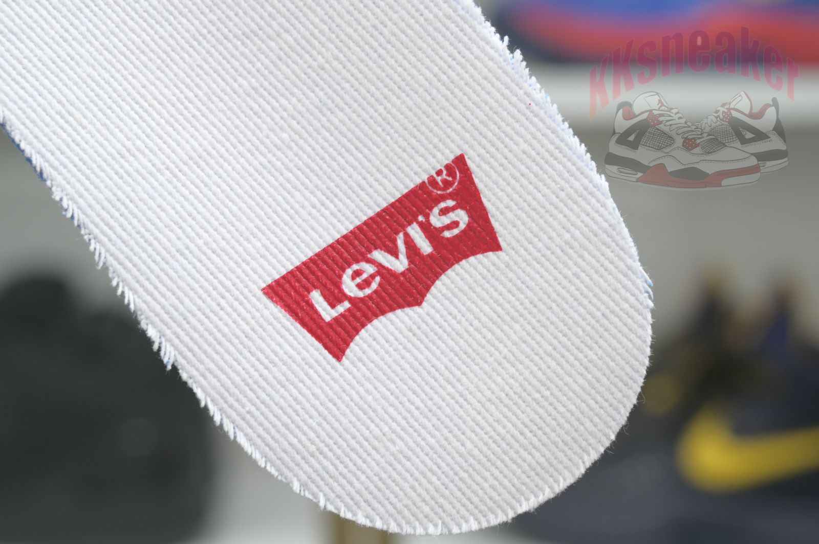 Jordan Air Jordan 4 levis white (levis tag)