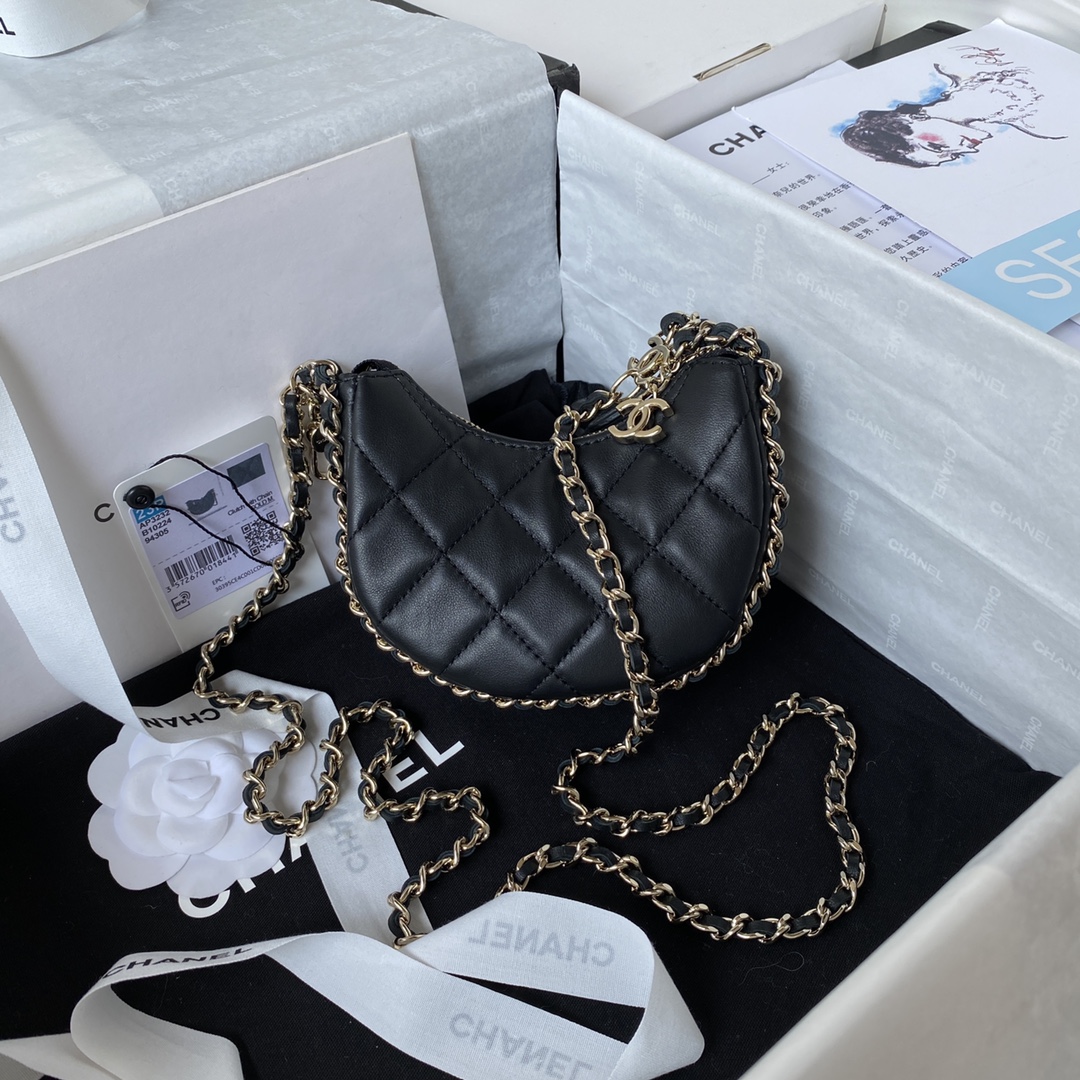 Chanel Little moon bag - Meet Sweet