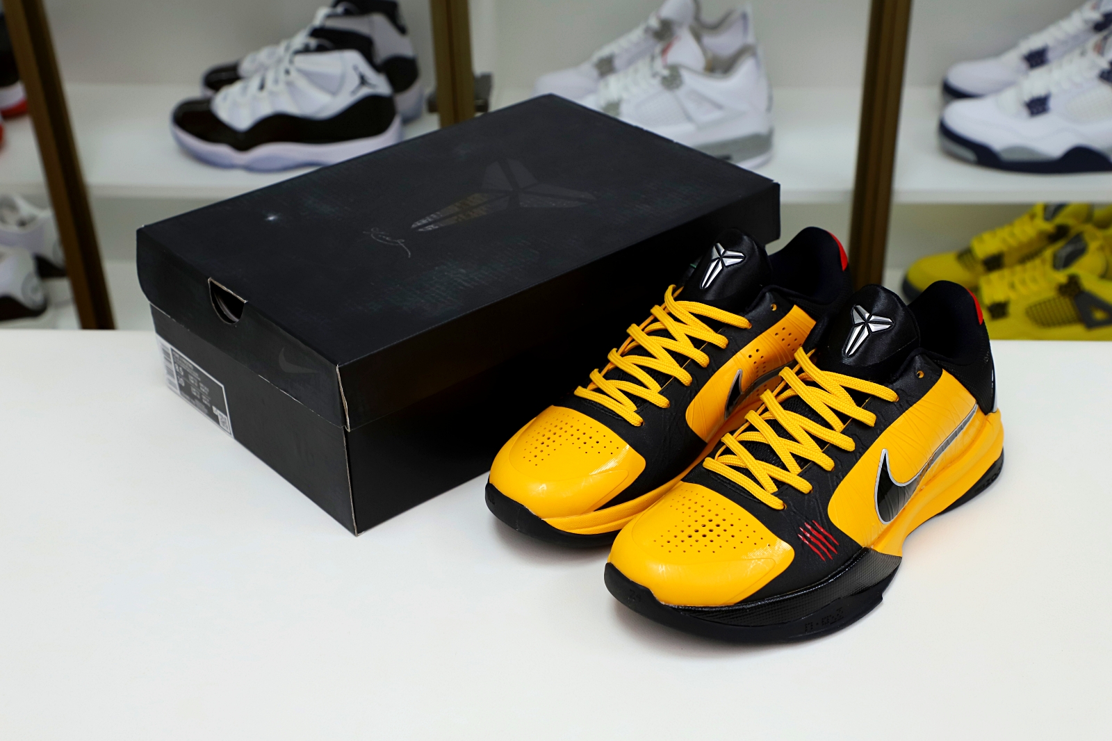 NIKE ZOOM KOBE 5 BRUCE LEE