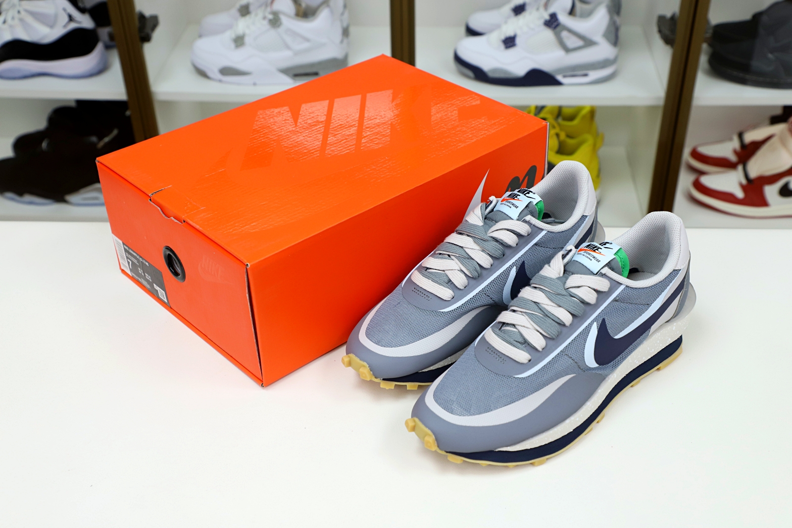 sacai x Nike LDWaffe "Cool Grey"