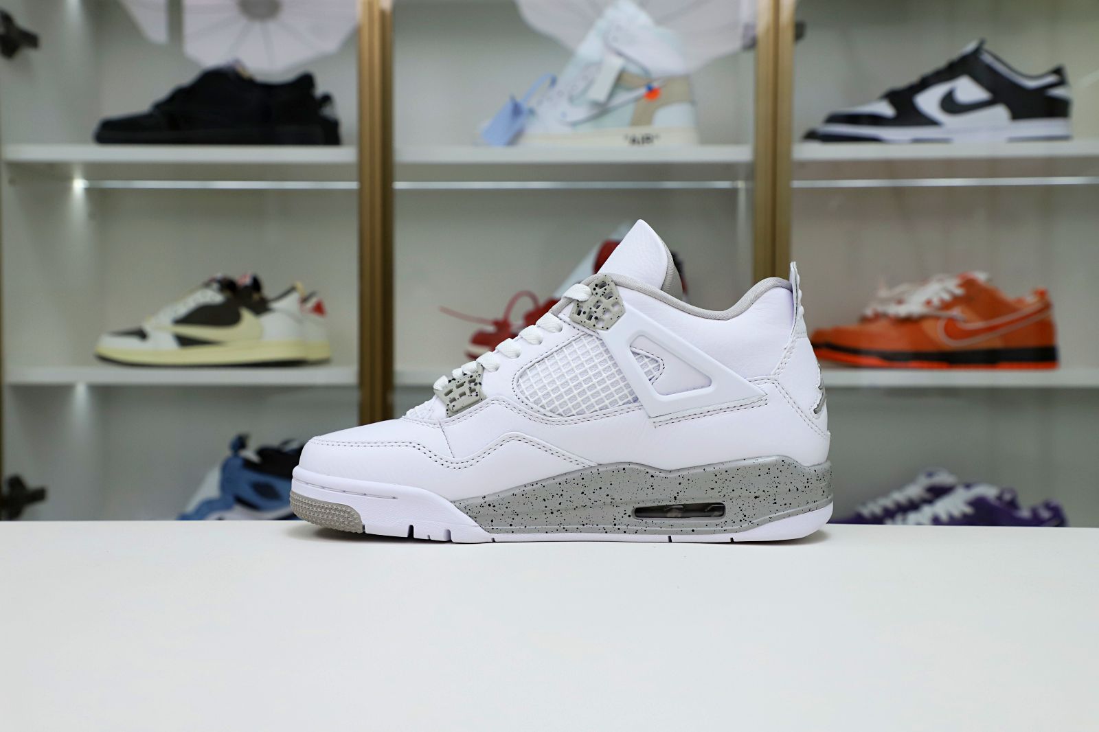 AIR JORDAN 4 RETRO 