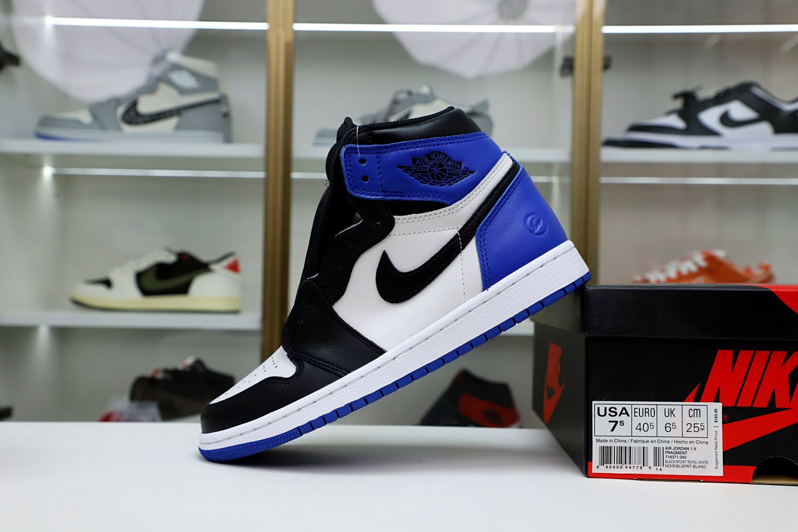 FRAGMENT DESIGN X AIR JORDAN 1 RETRO HIGH