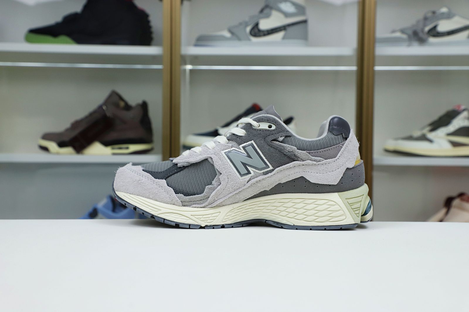 New Balance NB 2002R "refned future"