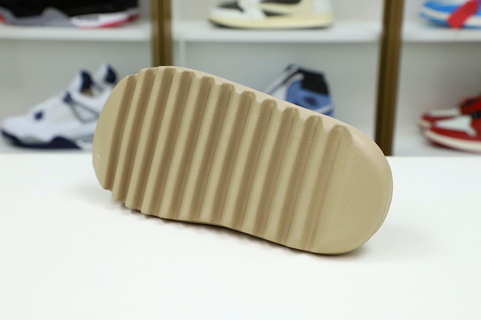 YEEZY SLIDES GW1934