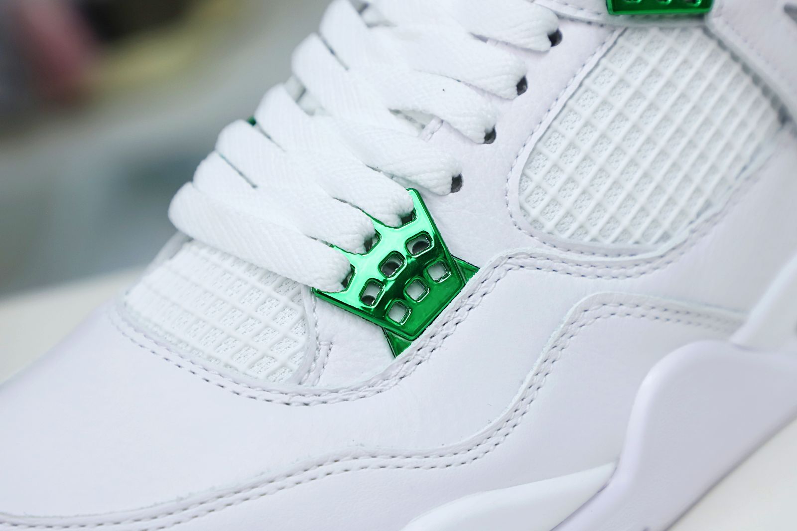 AIR JORDAN 4 RETRO"GREEN METALLIC"