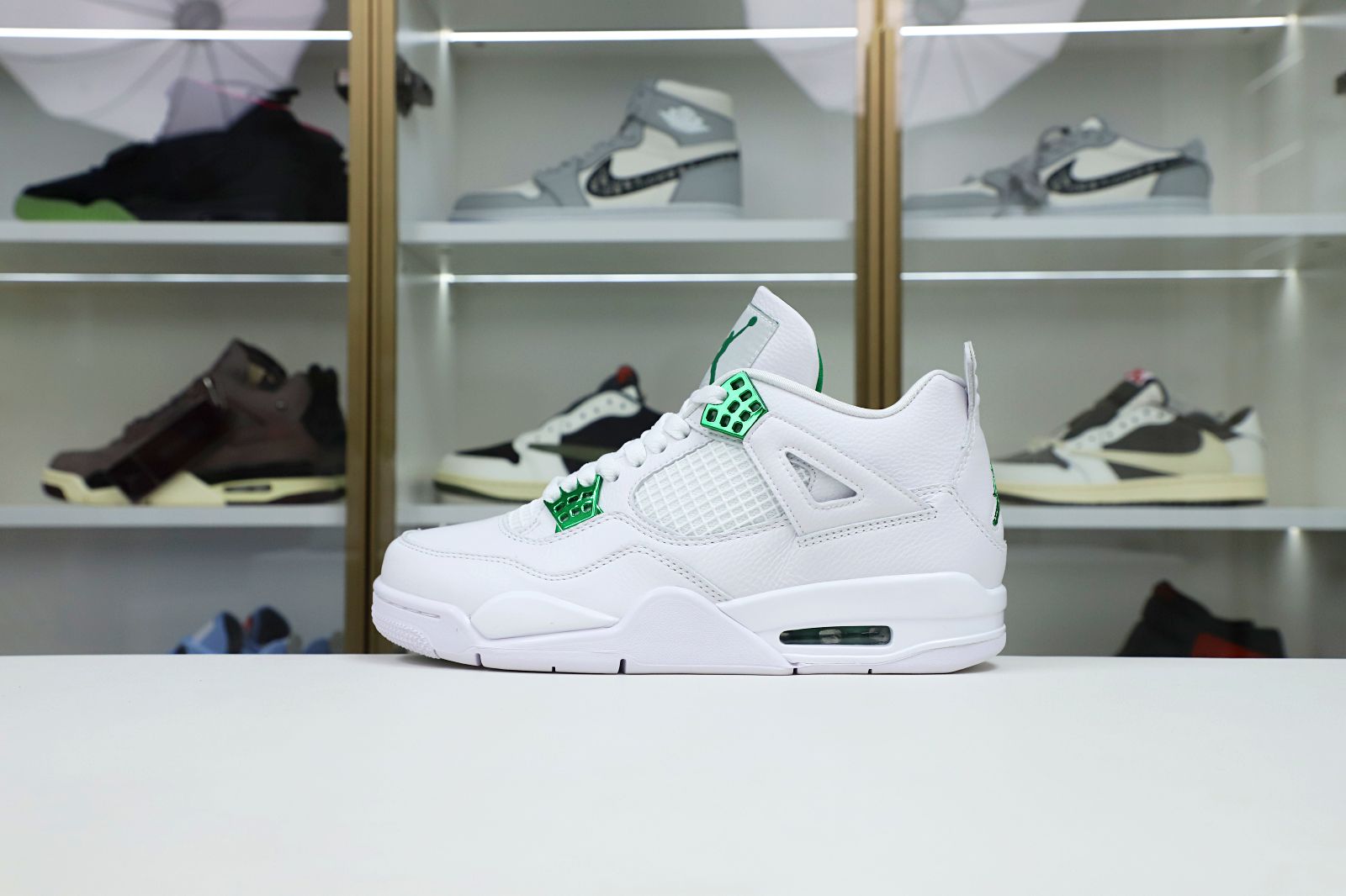 AIR JORDAN 4 RETRO"GREEN METALLIC"