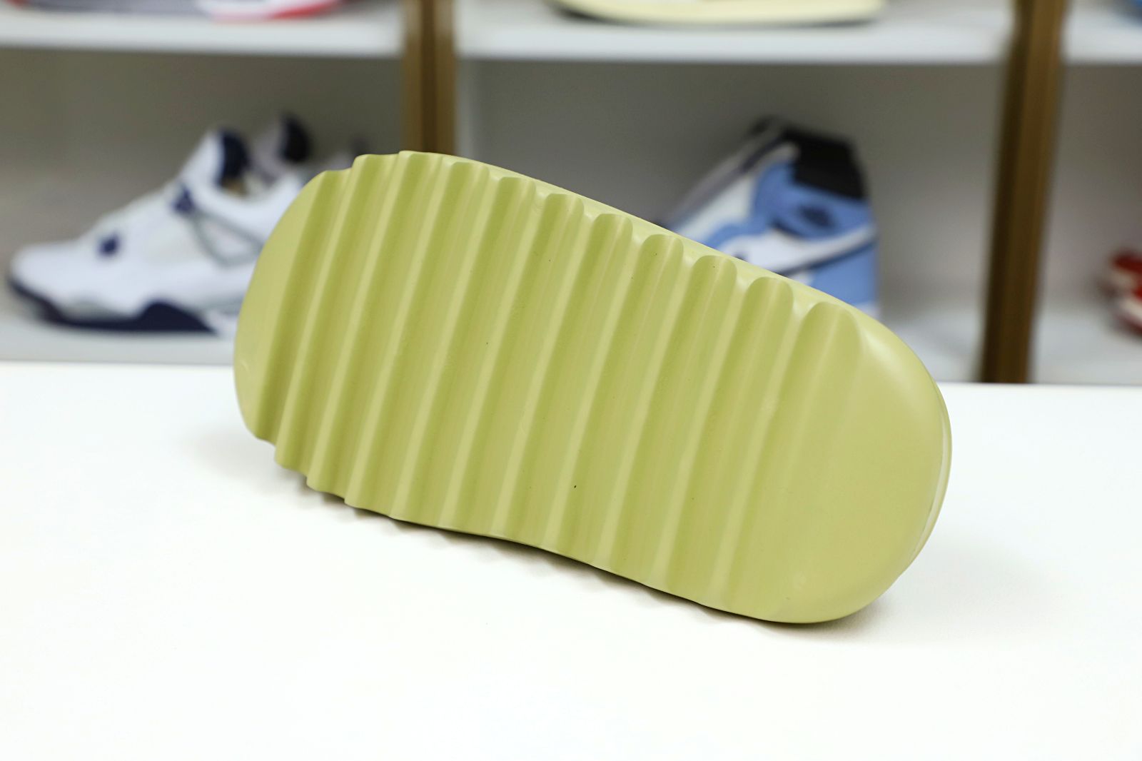 Yeezy Slide "resin" FX0494