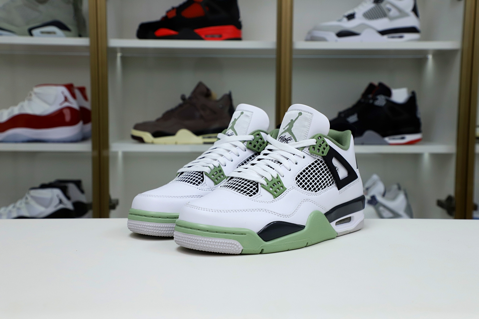 AIR JORDAN 4 "SEAFOAM"