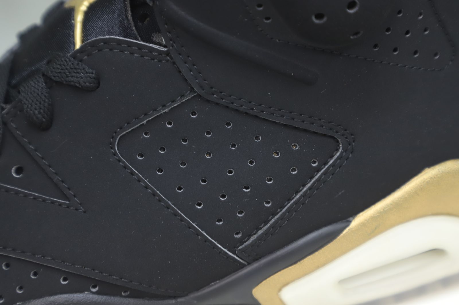 AIR JORDAN 6 RETRO DMP 2020 BLACK/METALLIC GOLD