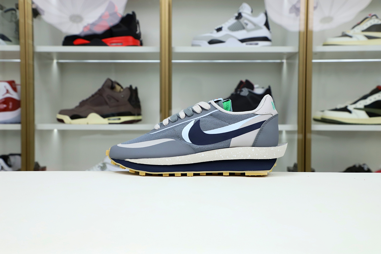 sacai x Nike LDWaffe "Cool Grey"