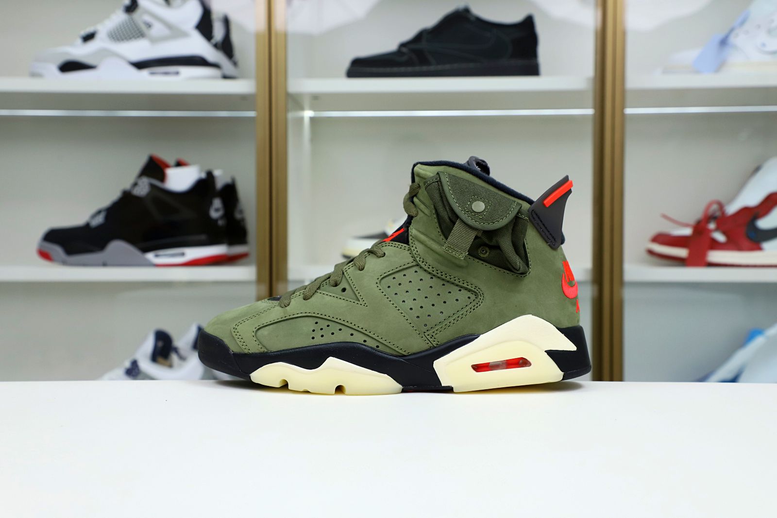 TRAVIS SCOTT X AIR JORDAN 6 RETRO 