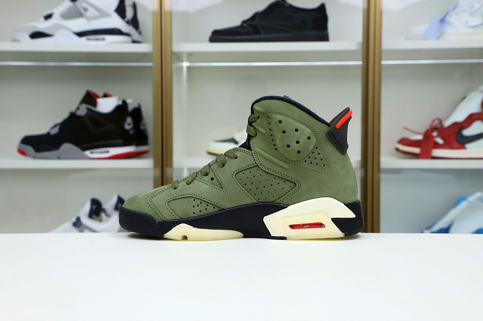 TRAVIS SCOTT X AIR JORDAN 6 RETRO 