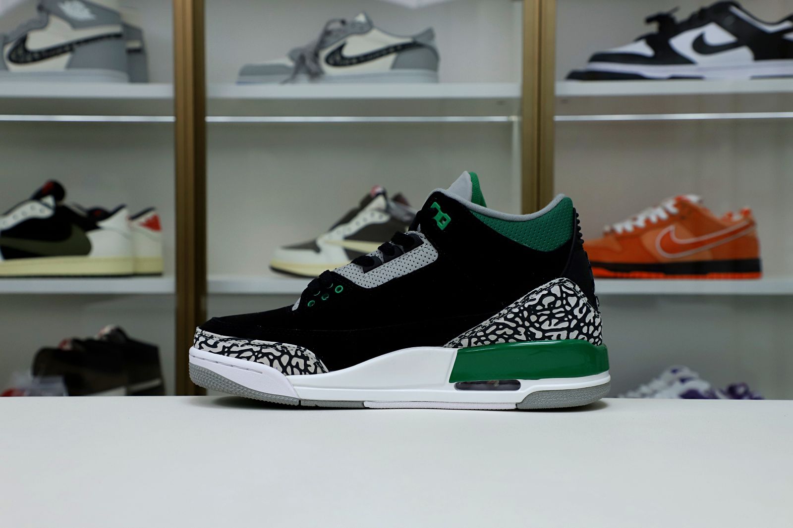 AIR JORDAN 3 PINE GREEN