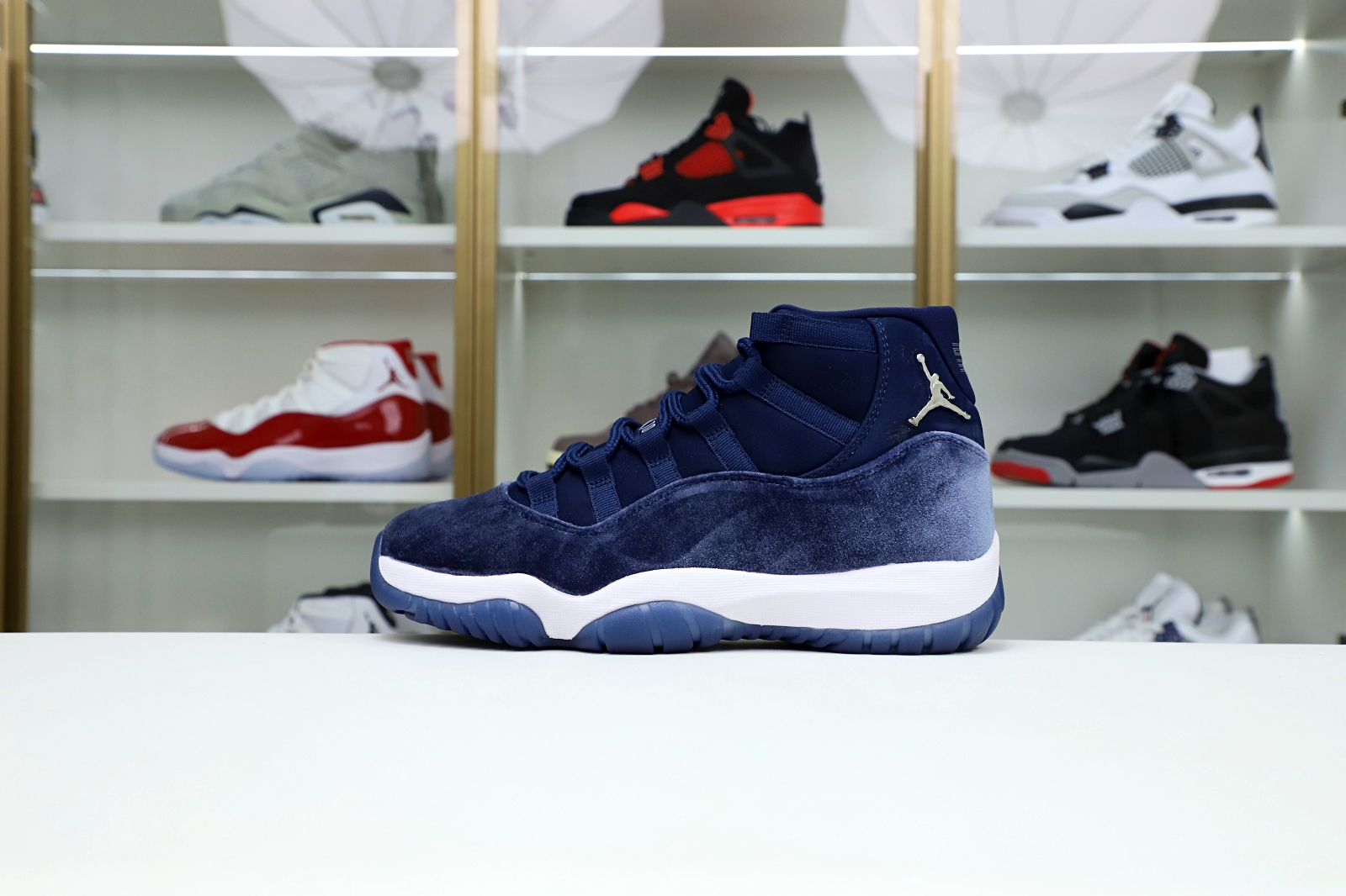 AIR JORDAN 11 RETRO MIDNIGHT NAVY