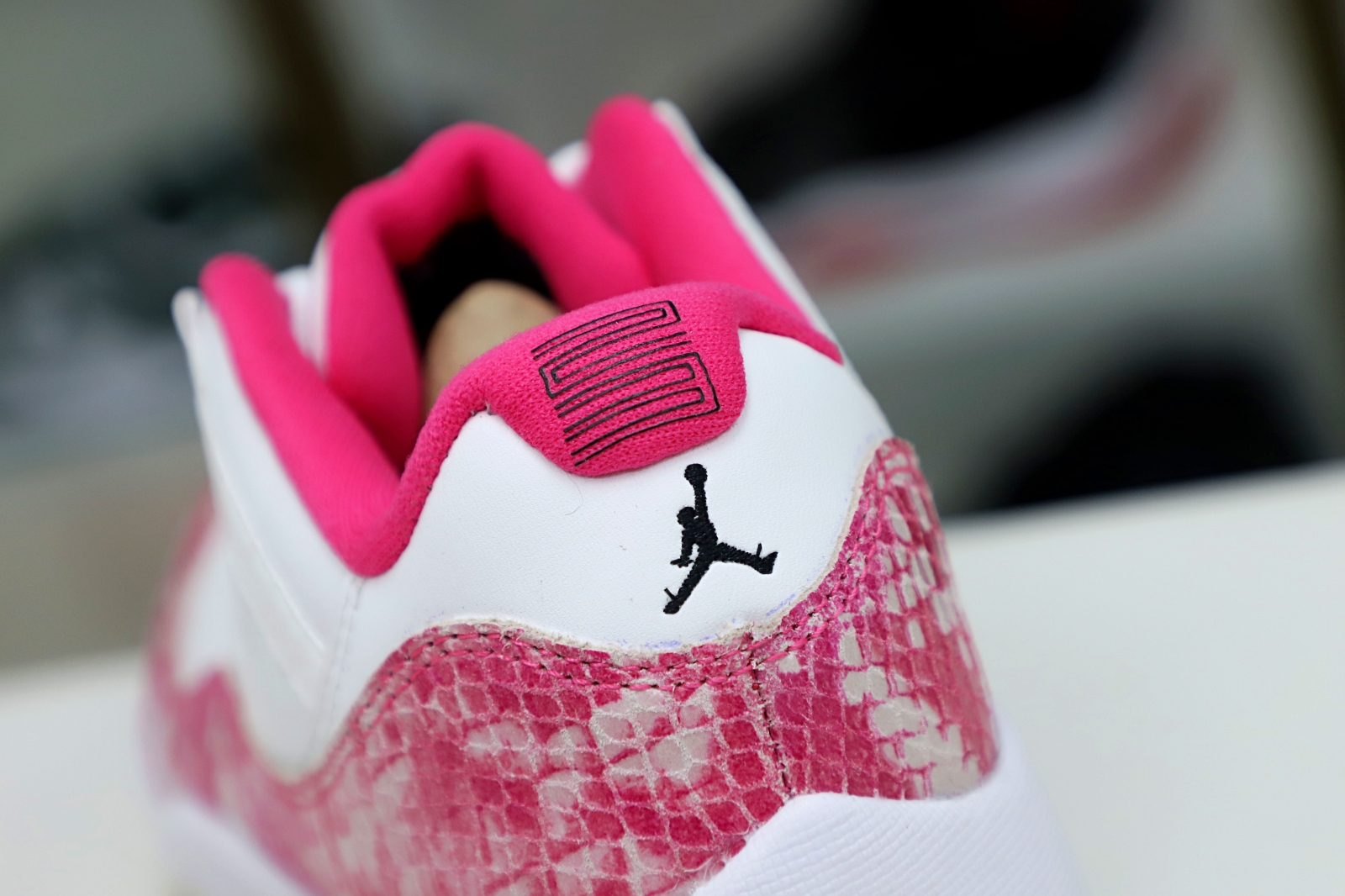 Jordan Air Jordan 11 pink snakeskin