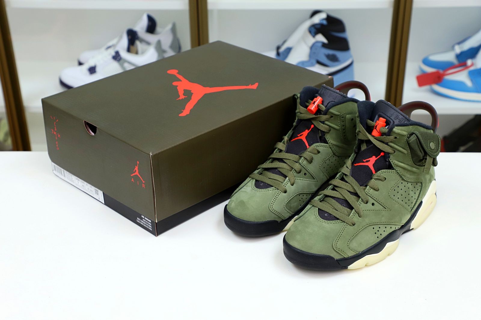 TRAVIS SCOTT X AIR JORDAN 6 RETRO 