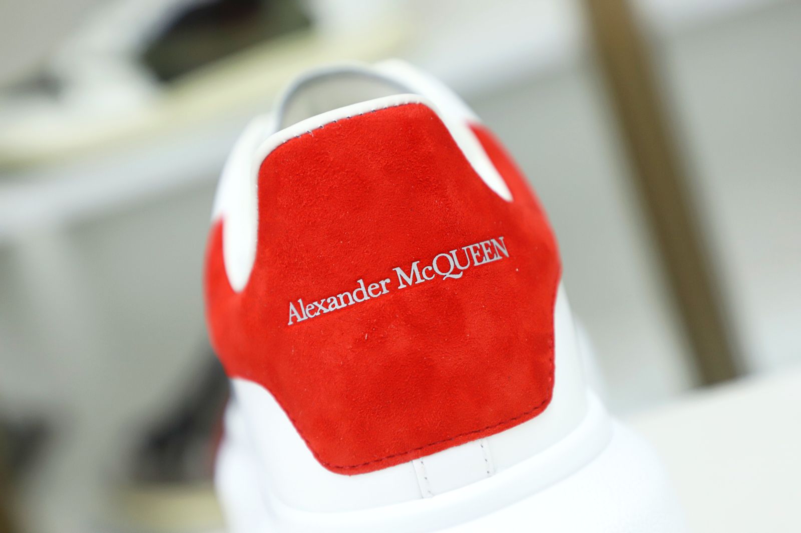 ALXNDER MC MCQUEEN WHITE SMOOTH CALF LEATHER RED SUEDE