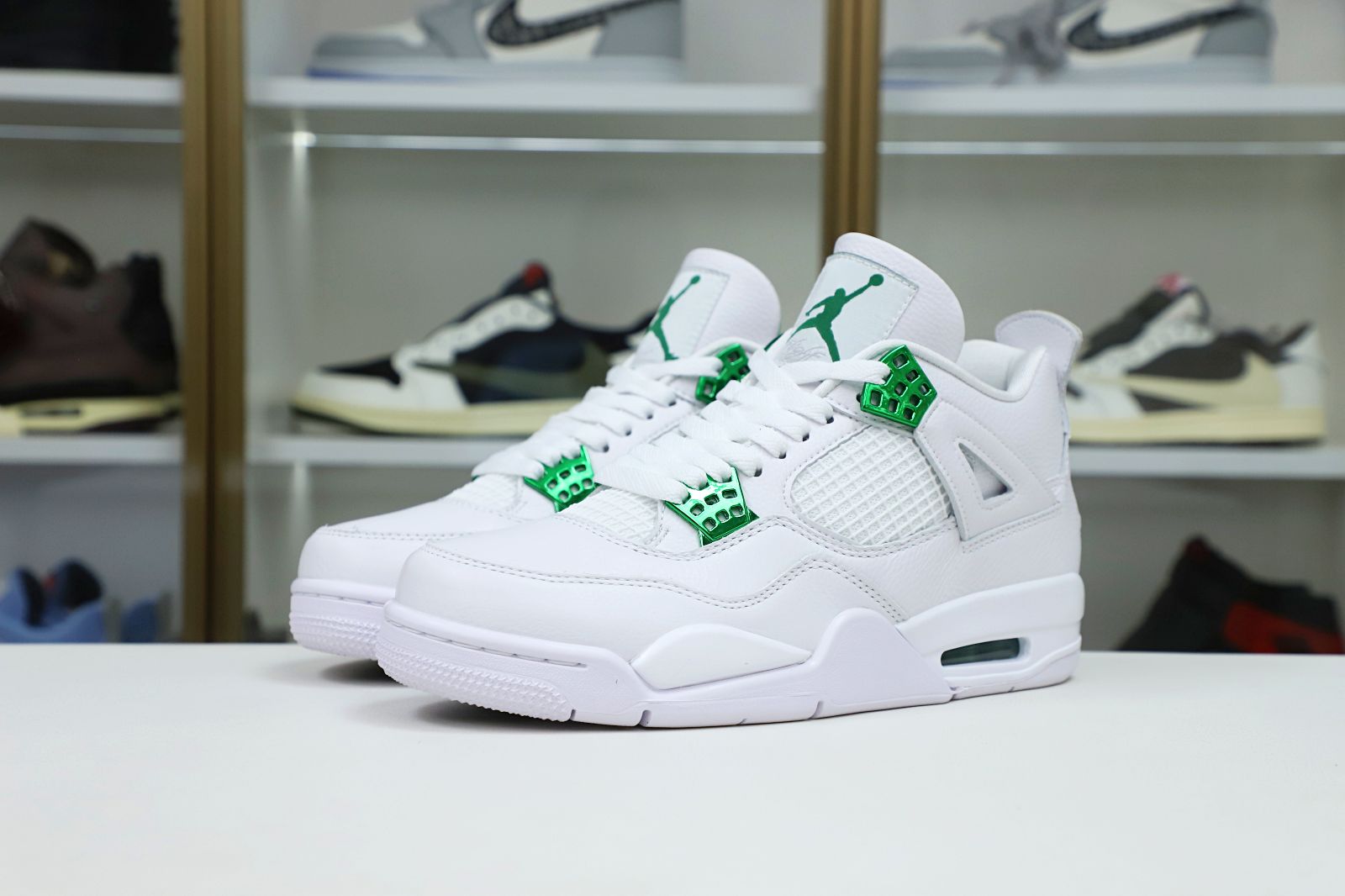 AIR JORDAN 4 RETRO"GREEN METALLIC"