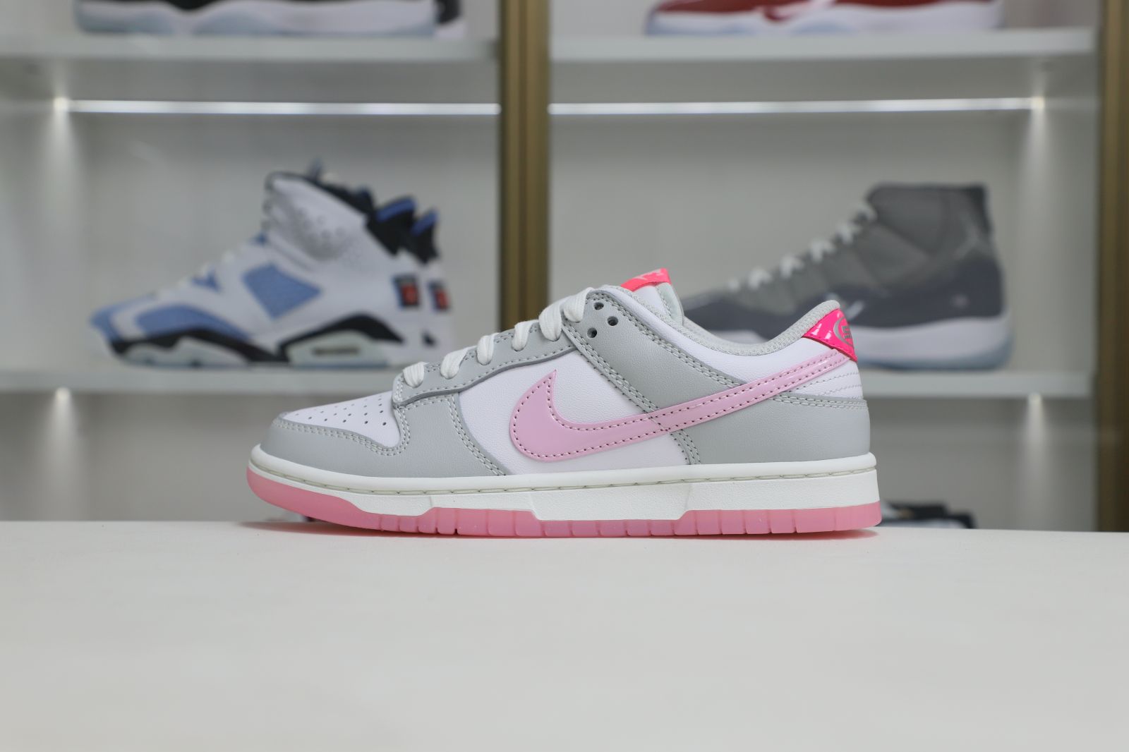 Nike Dunk Low"SummitWhite and Pink Foam