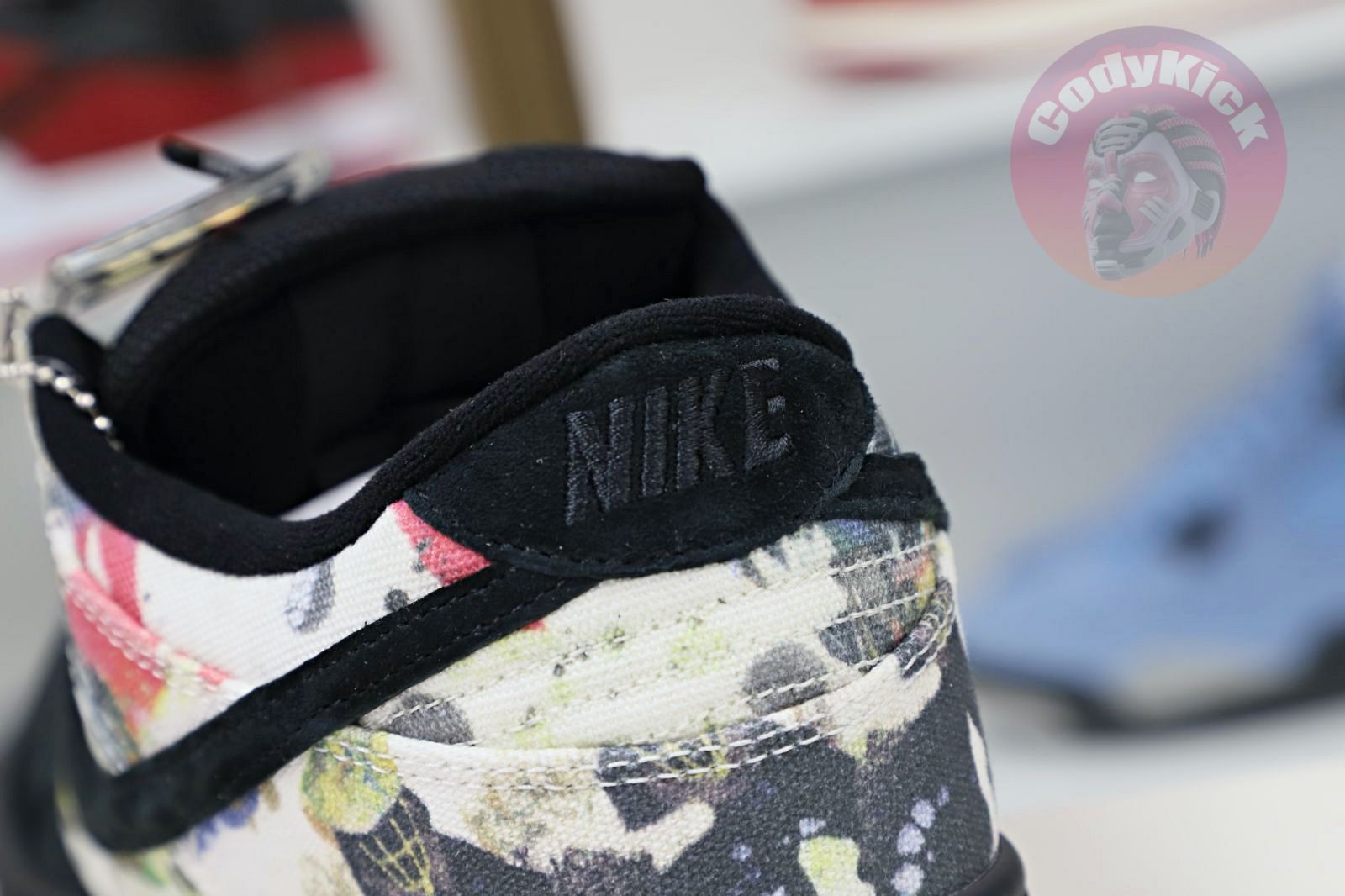 Supreme xNike SB DunkLow"Rammellzee"