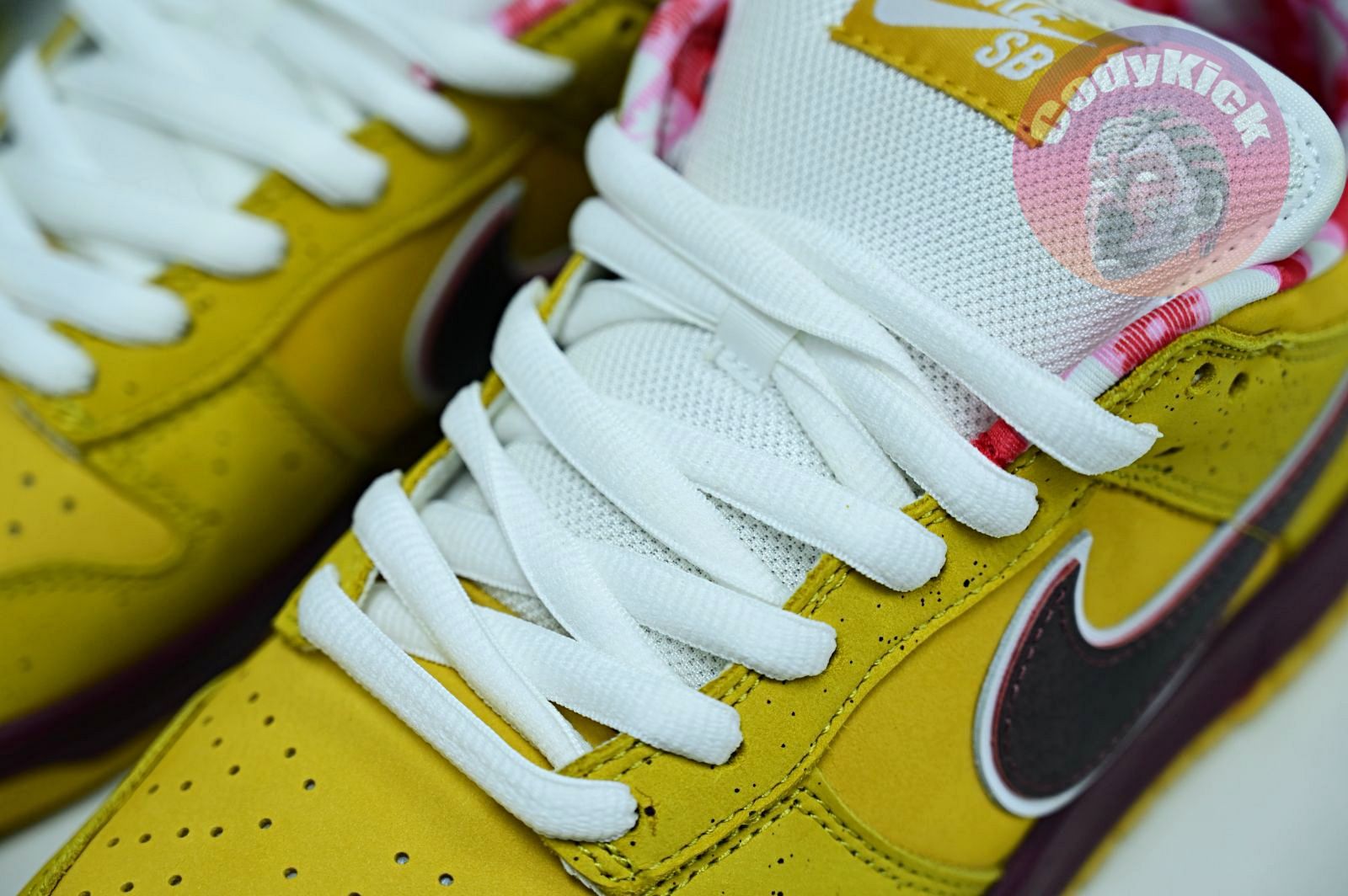 Nike Dunk SB Low YellowLobster