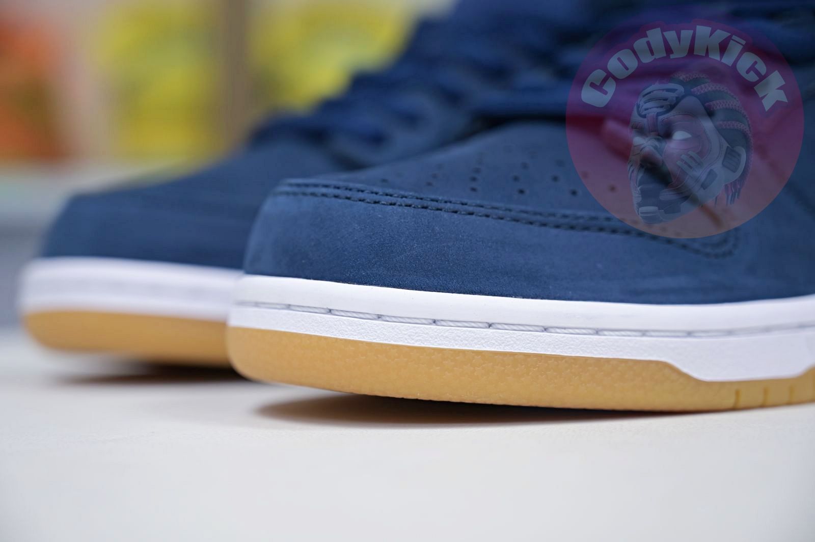 Nike Dunk SB Low Pro Iso "Navy Gum"