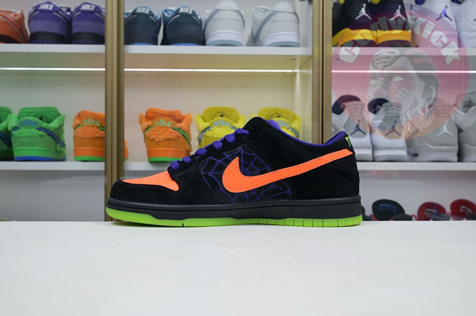 Nike Dunk SB Low SB Pro "Night of Mischief"