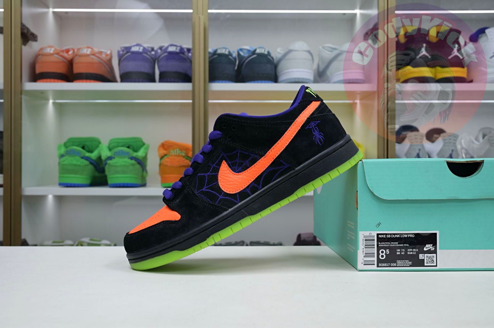 Nike Dunk SB Low SB Pro "Night of Mischief"