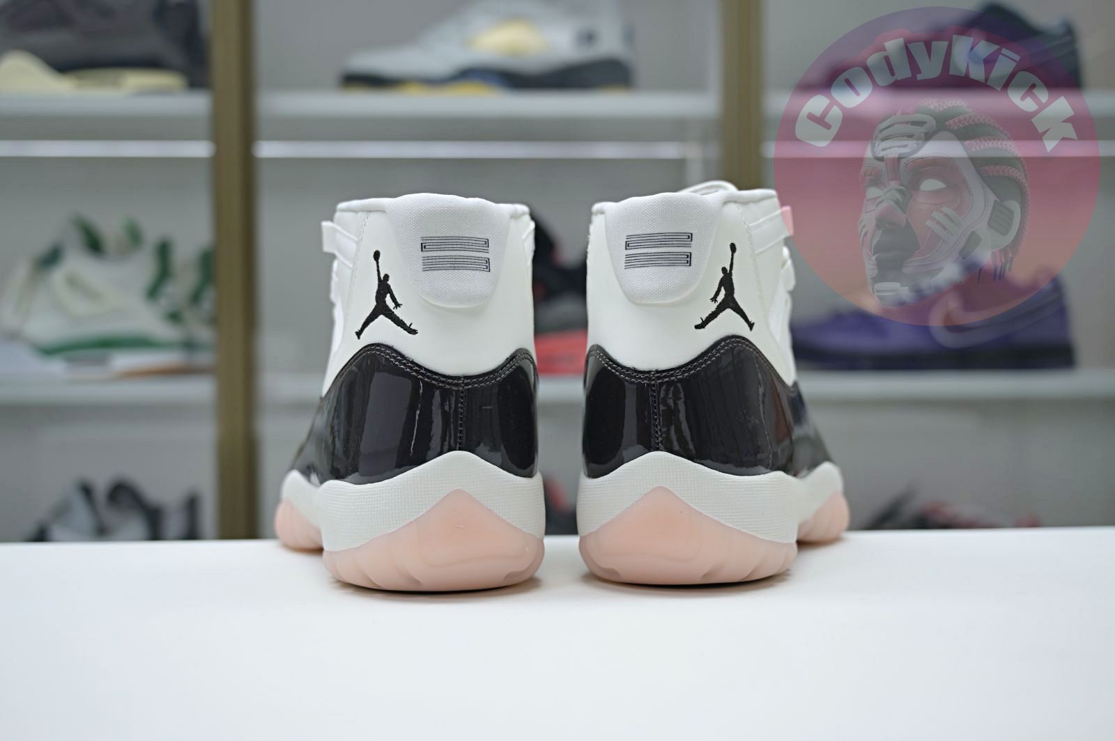 Air Jordan 11 "Neapolitan"