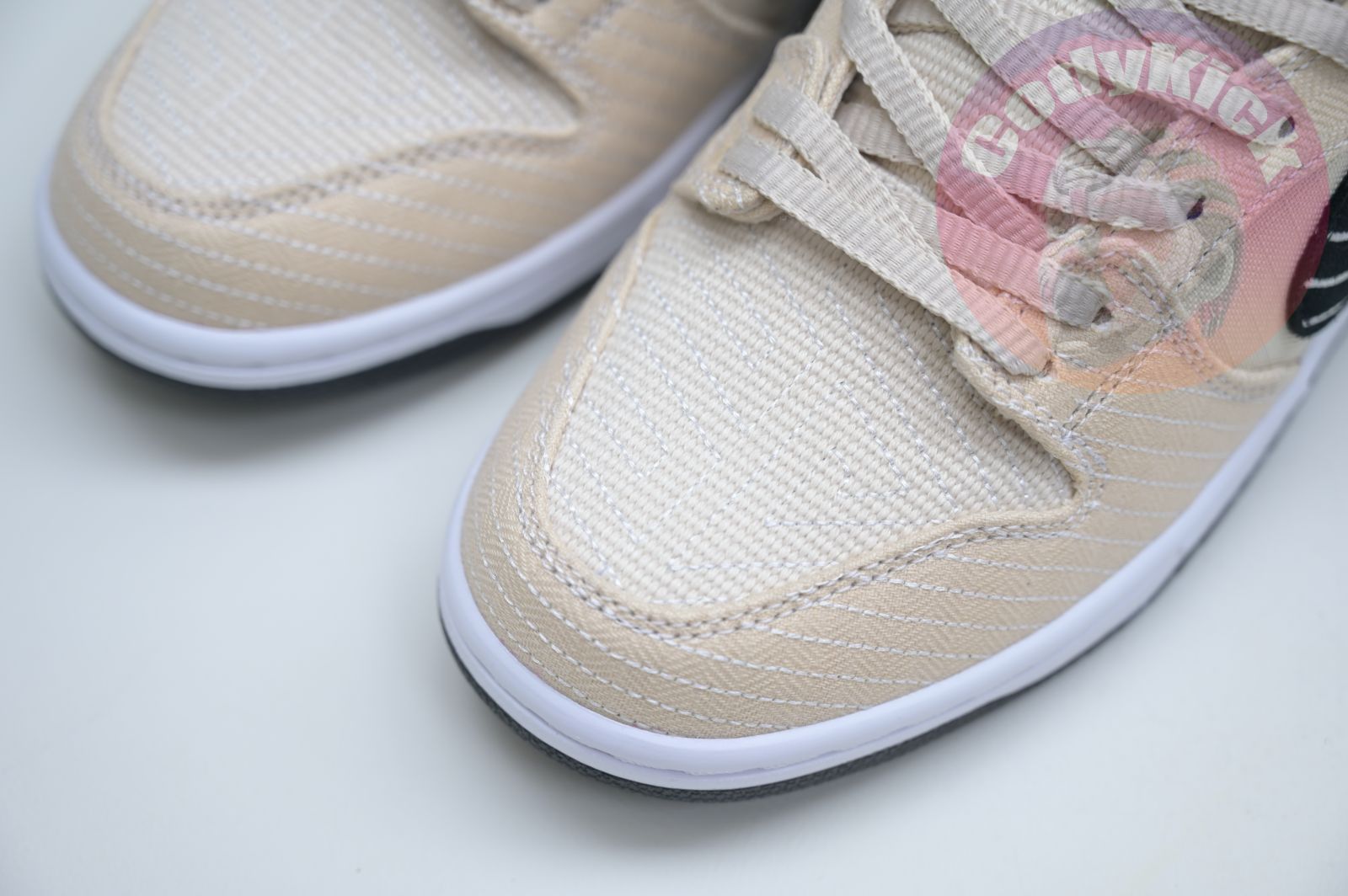 Albino & Preto x Nike Dunk SB Low Pro "Pearl White"